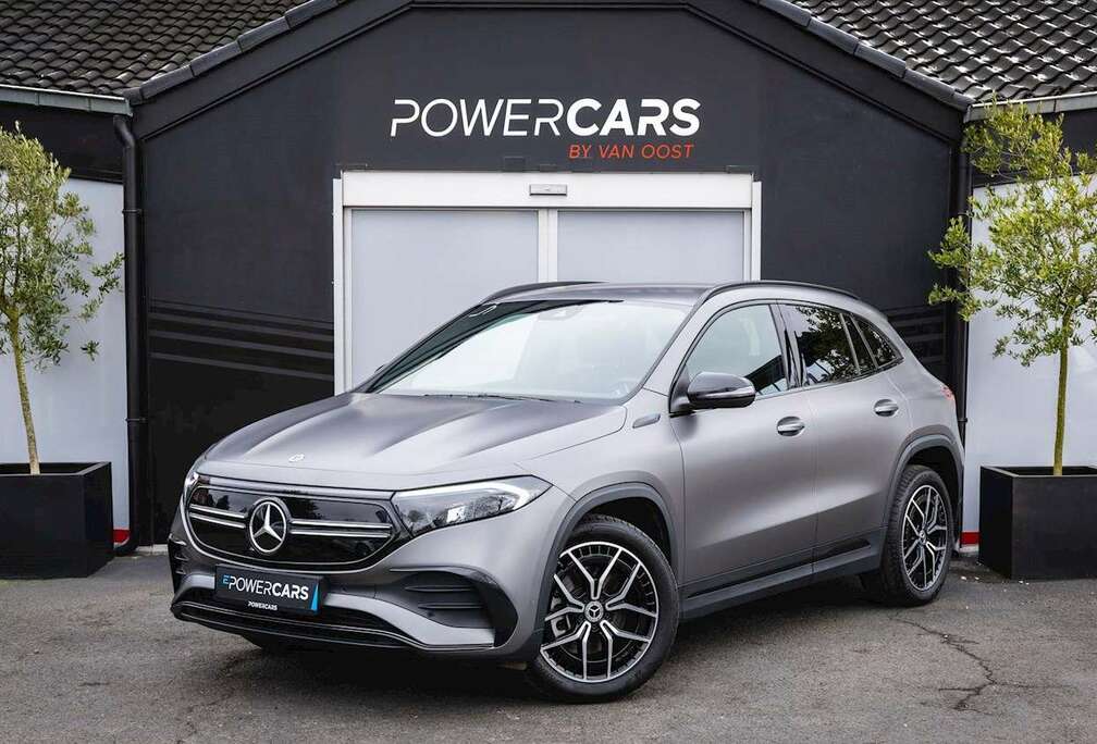 Mercedes-Benz AMG LINE  CAMERA  TREKHAAK  LED