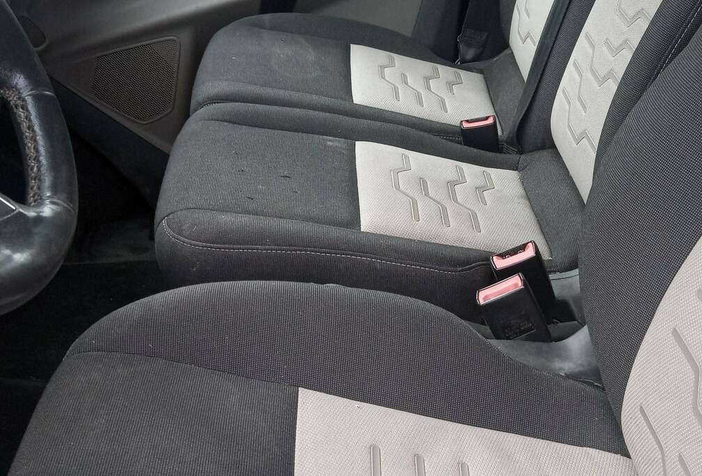 Ford 2.2 TDCi L1H1 Limited Multi-use
