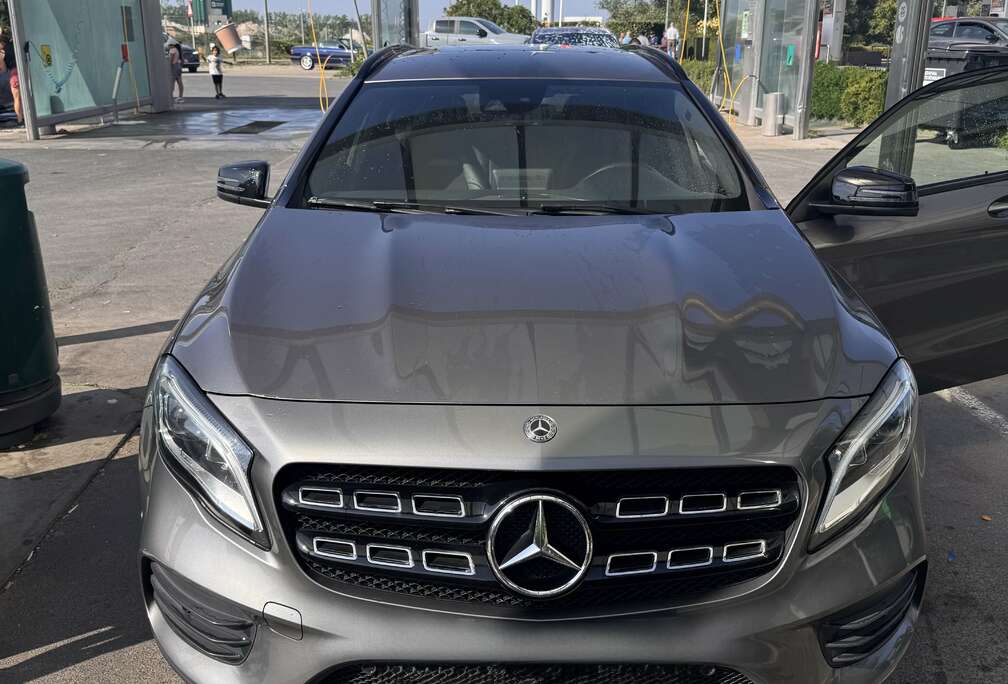 Mercedes-Benz 7G-DCT AMG Line
