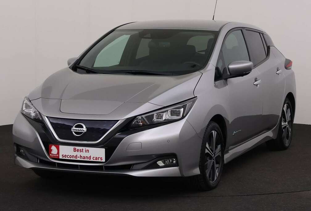 Nissan TEKNA 40 kWh + GPS + CAMERA + PDC + CRUISE(ACC) +