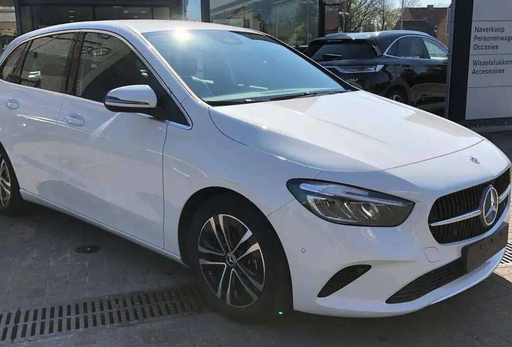 Mercedes-Benz Business Line Automaat, Camera, Carplay, Winter pack