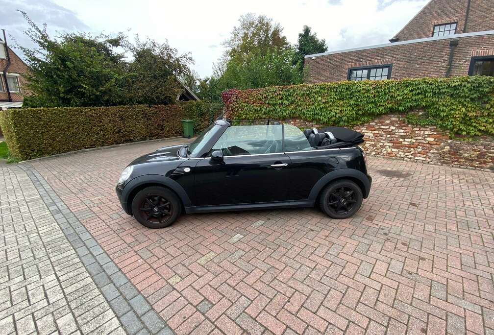 MINI Mini Cooper Cabrio