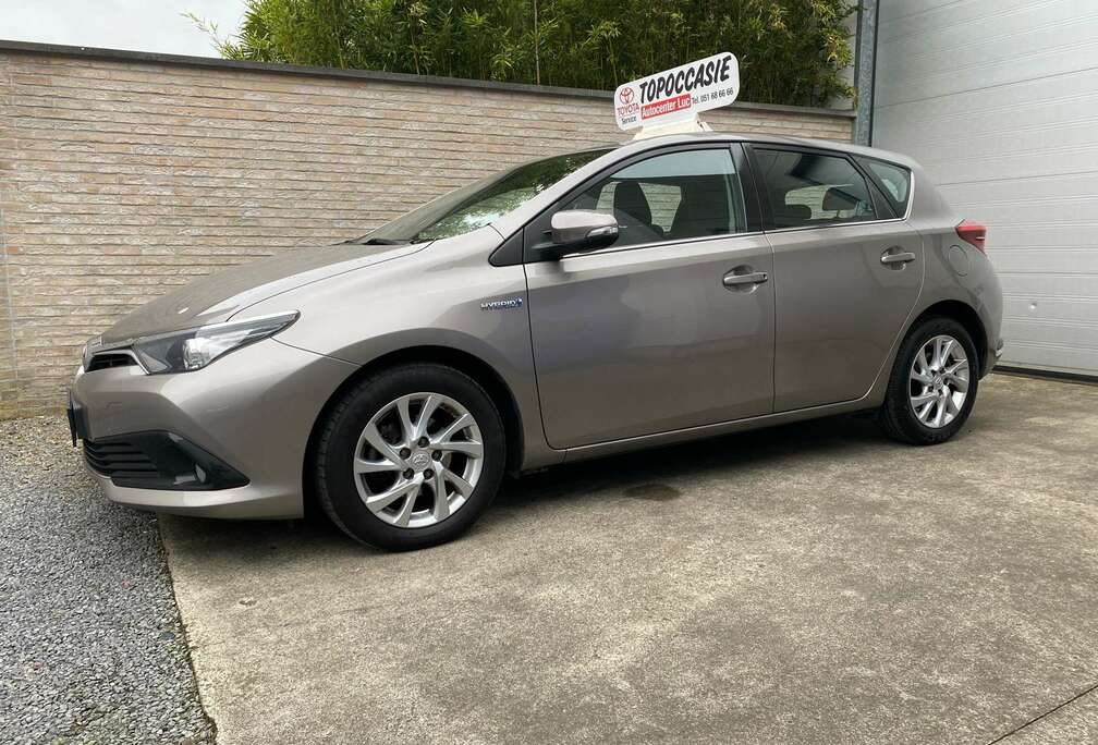 Toyota 1.8i HYBRID COMFORT ALLU / 73500KM