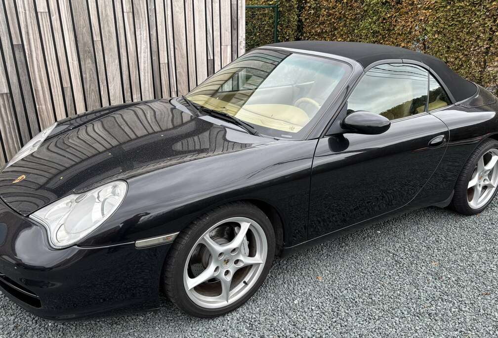 Porsche Carrera 4 Cabriolet 3.6