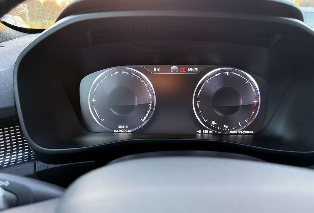 Volvo D4 AWD Geartronic R-Design