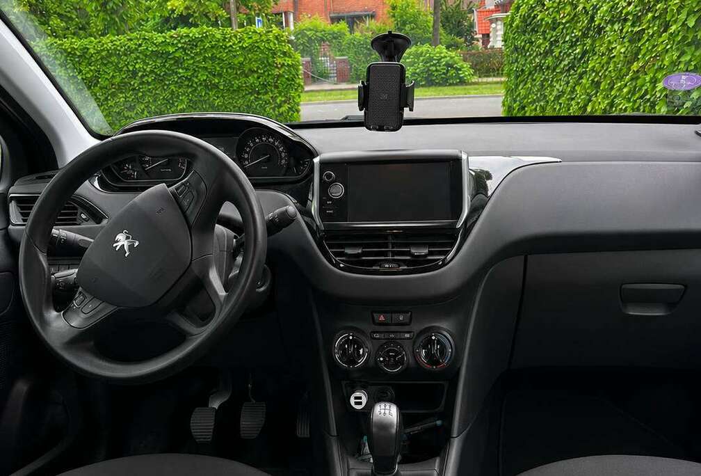Peugeot 208 1.2i PureTech Active