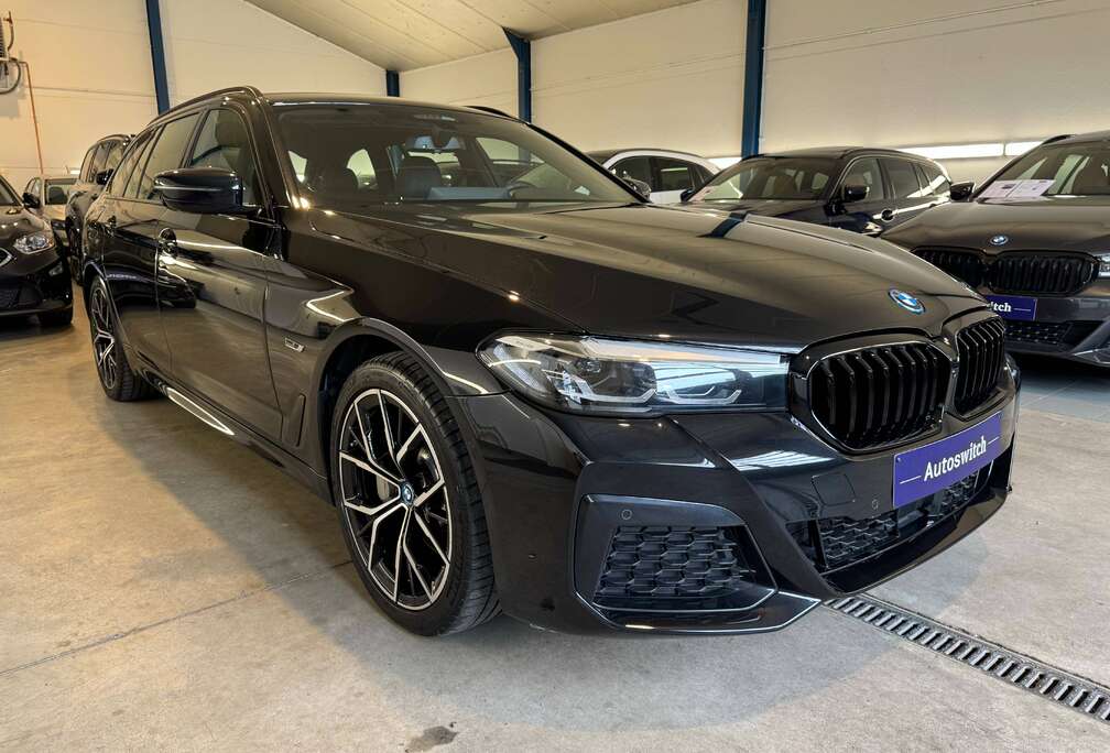 BMW e Touring - M Sport/ActCruise/Stuur+zetelverw/HiFi/Camera/...