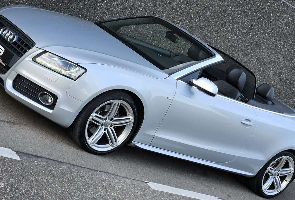 Audi *** Cabrio - 2.0 TDi - S line - Leather - GPS - Carpass ***