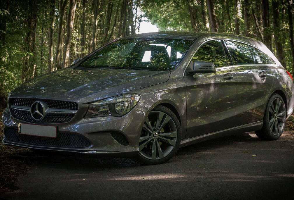 Mercedes-Benz CLA 180 Business Solution