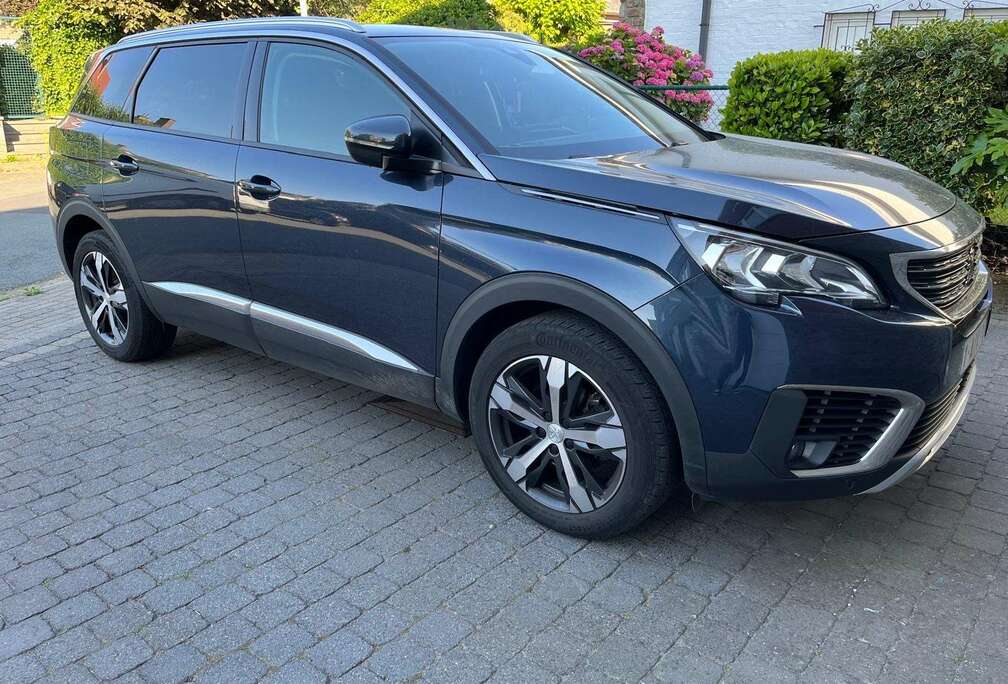 Peugeot 1.2 PureTech Allure 7pl.