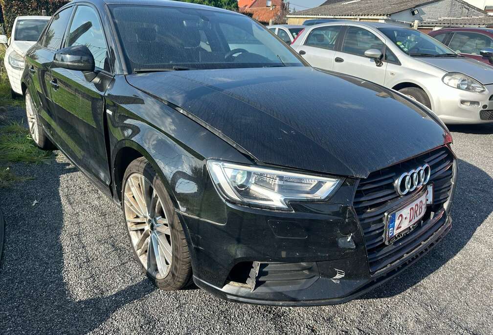 Audi 1.0 TFSI Limousine sport s line ongevalwagen