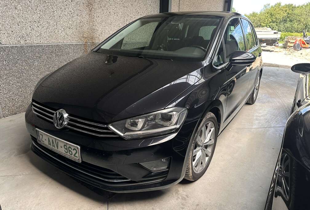 Volkswagen 2.0 CR TDi Highline *FULL OPTIONS*.
