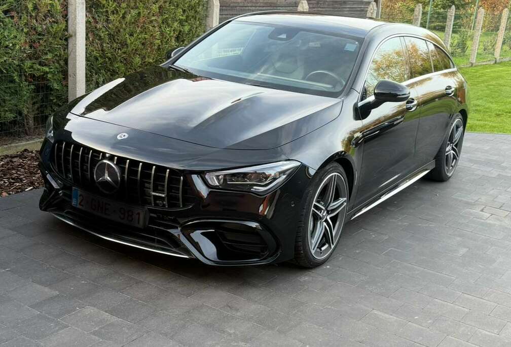 Mercedes-Benz 4Matic+ Shooting B Speedsh 8G-DCT