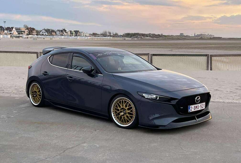 Mazda e-SKYACTIV-G 2.0 M HYBRID DRIVE HOMURA