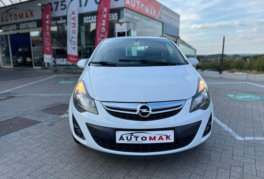 Opel 1.2i Cosmo