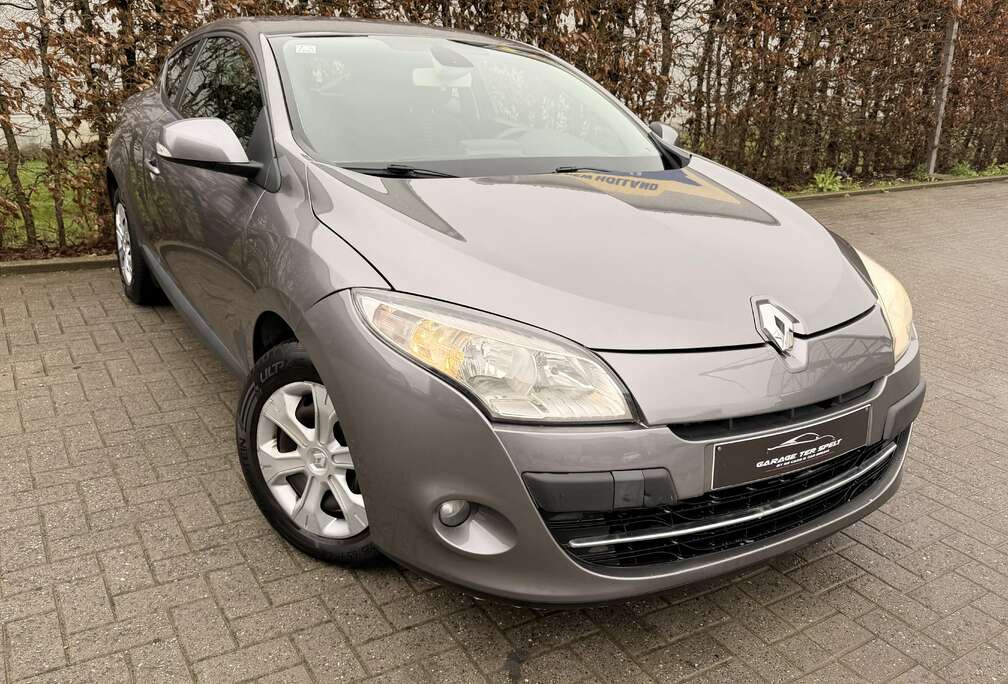 Renault Megane 1.6i 16v Exception