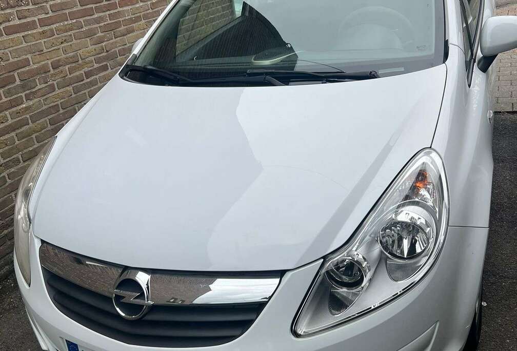 Opel Corsa 1.2i XE 16v Edition Kim Clijsters