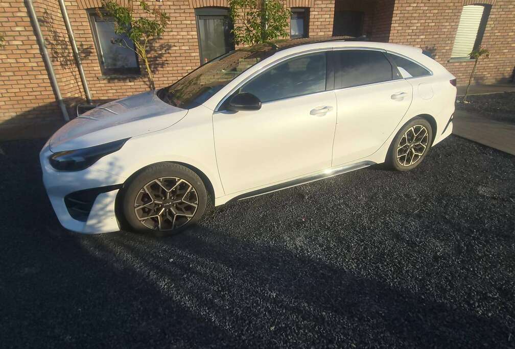 Kia ProCeed 1.5 T-GDi GT-Line ISG DCT GT-Line