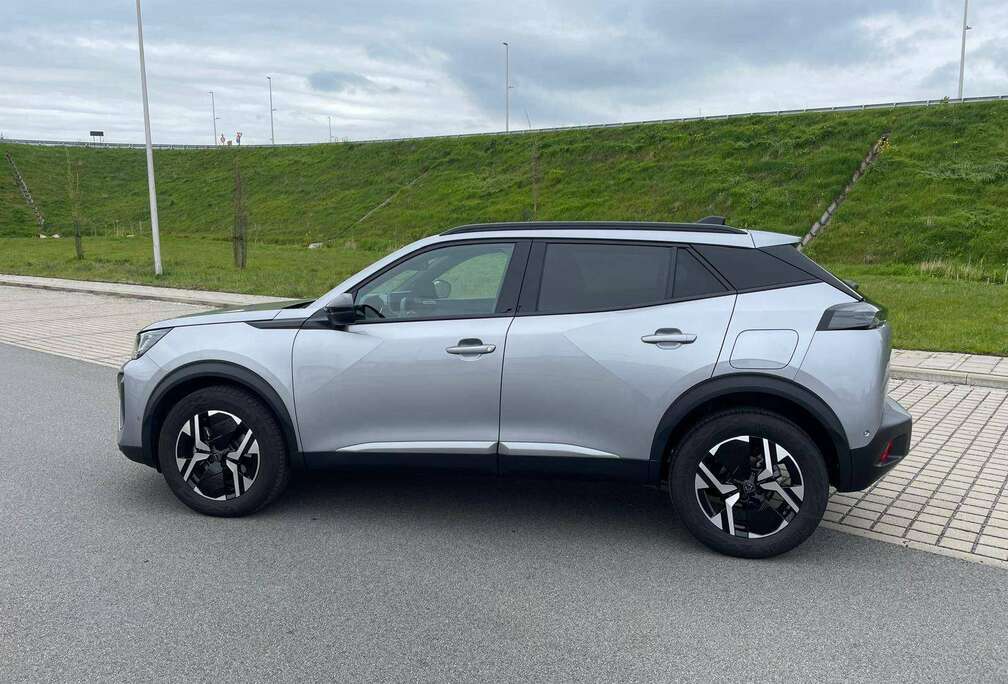 Peugeot 2008 1.2 Hybrid Active e-DCS
