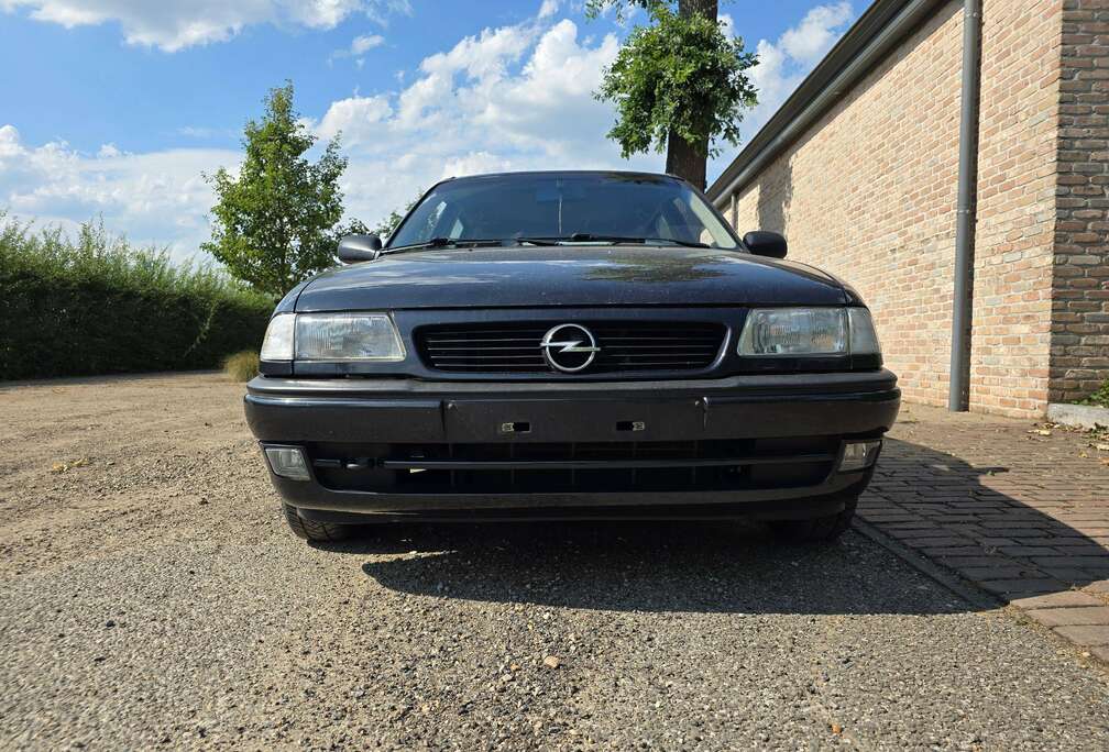 Opel 1.4i XE GLS