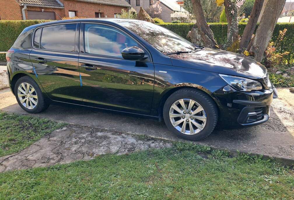 Peugeot 1.2 PureTech Access (EU6.2)