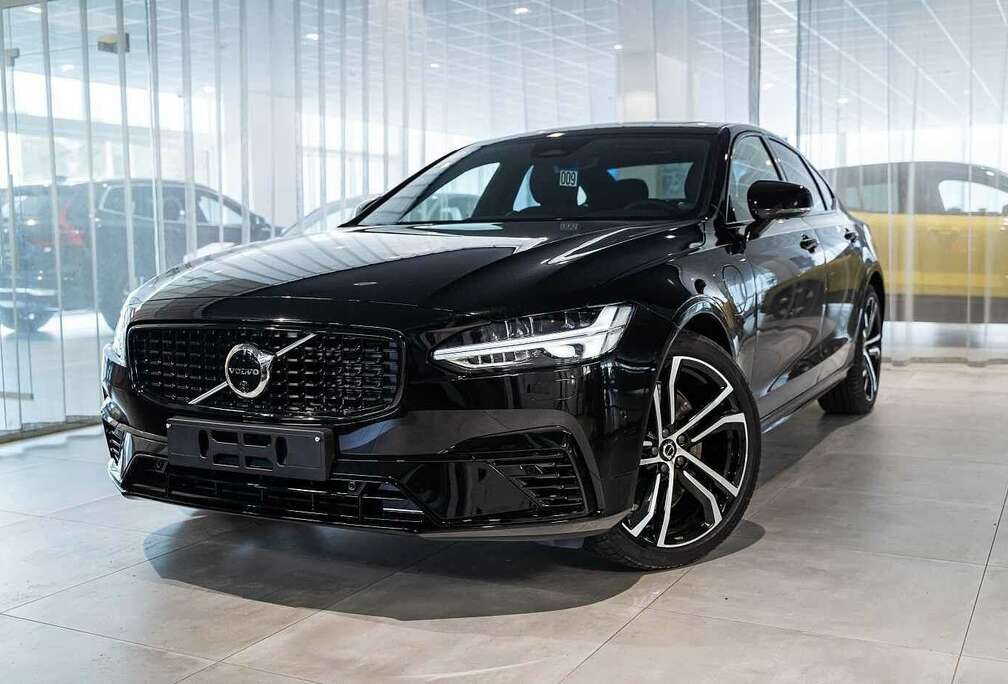 Volvo Ultimate Dark, T8 AWD plug-in hybrid