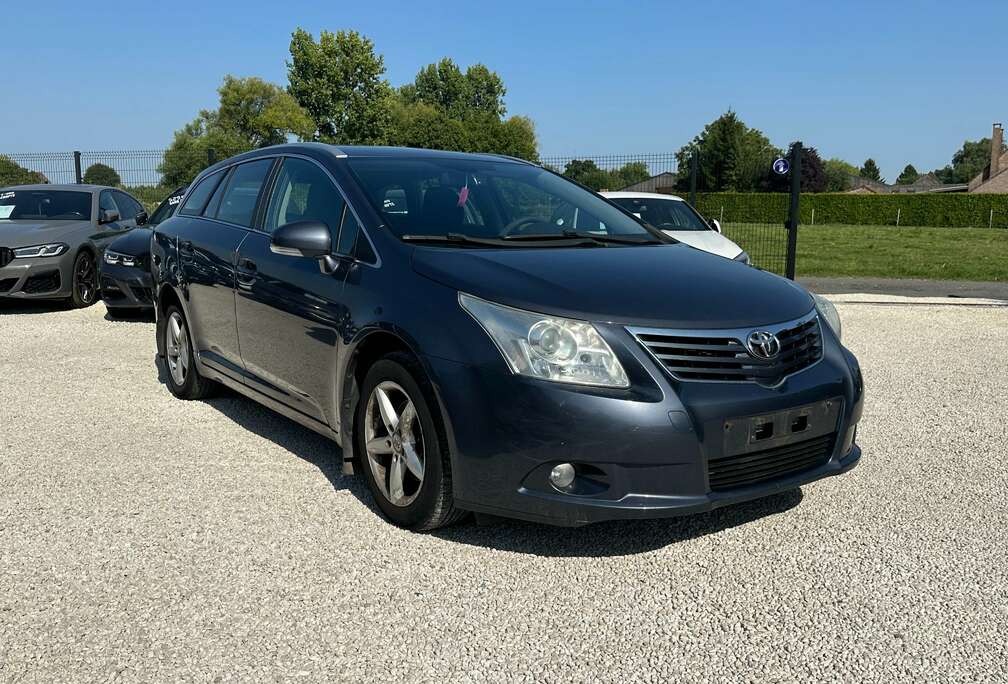 Toyota SW 2.0 D-4D -  ONLY FOR EXPORT  - Euro5