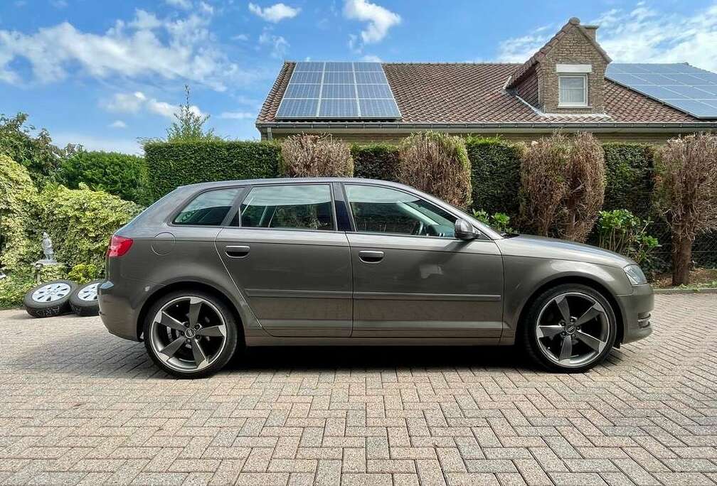 Audi A3 Sportback 1.6 TDi e Attraction Start/Stop DPF