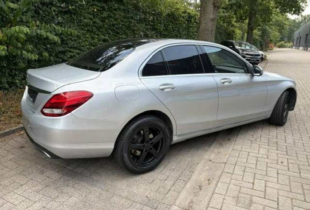 Mercedes-Benz C 180 Avantgarde Camera Gps Pts Led dodehoek. 70dkm als nieuw! Garantie.