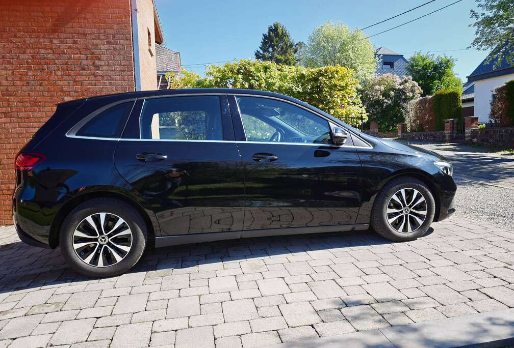 Mercedes-Benz B 180 d Business Line Business Line