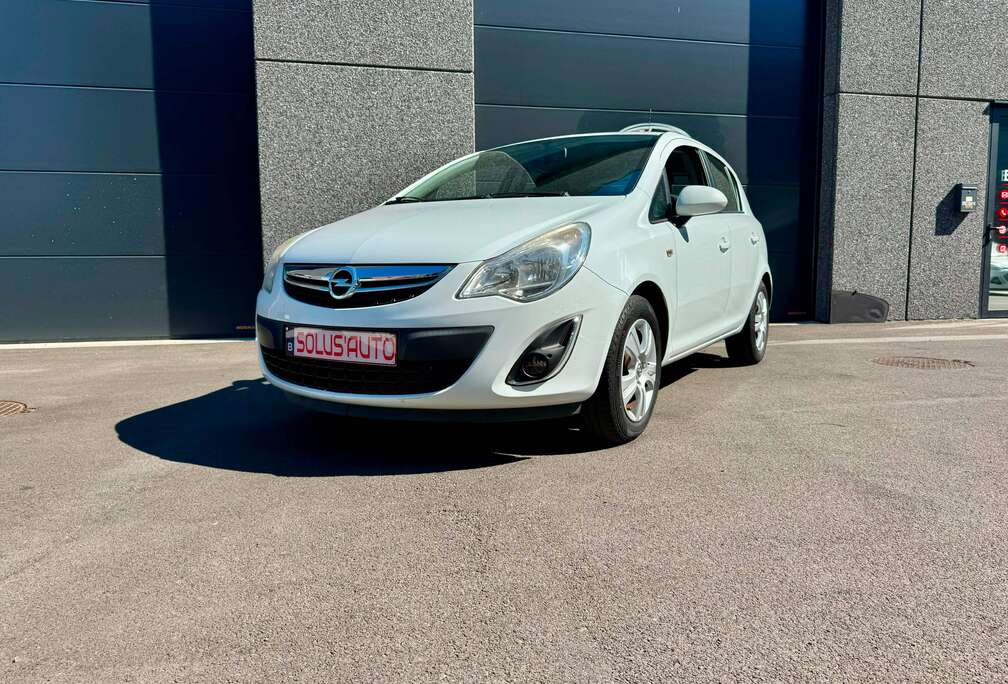 Opel Corsa 1.2i Cosmo