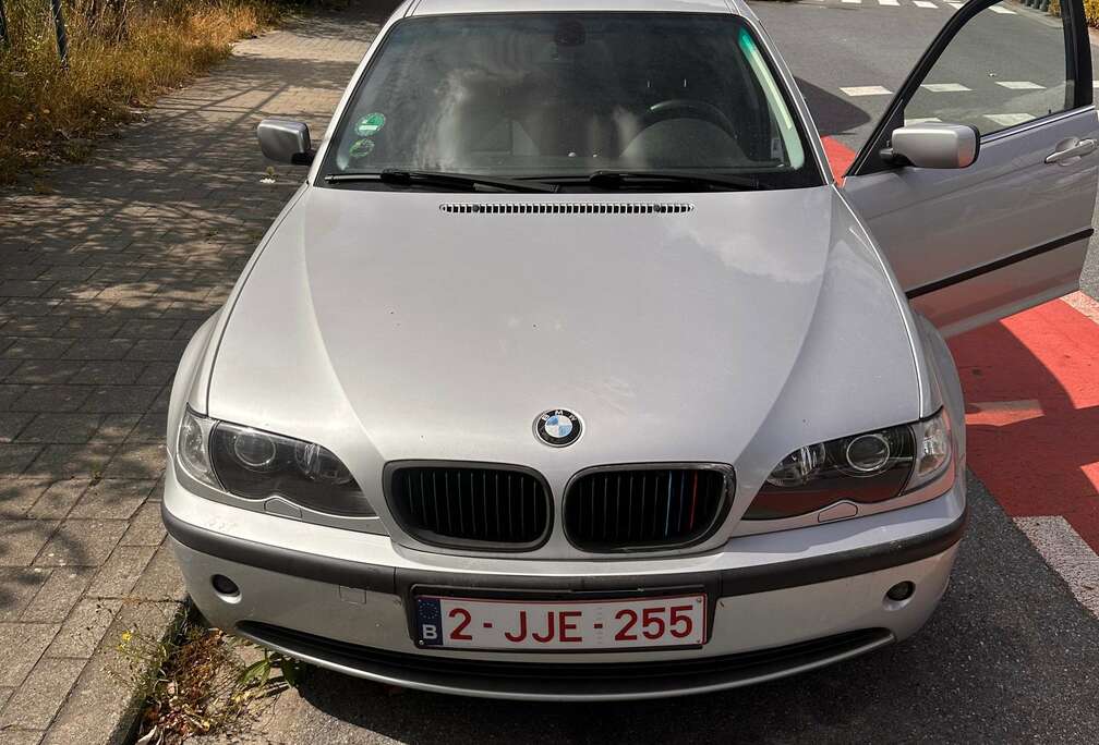 BMW 320iA
