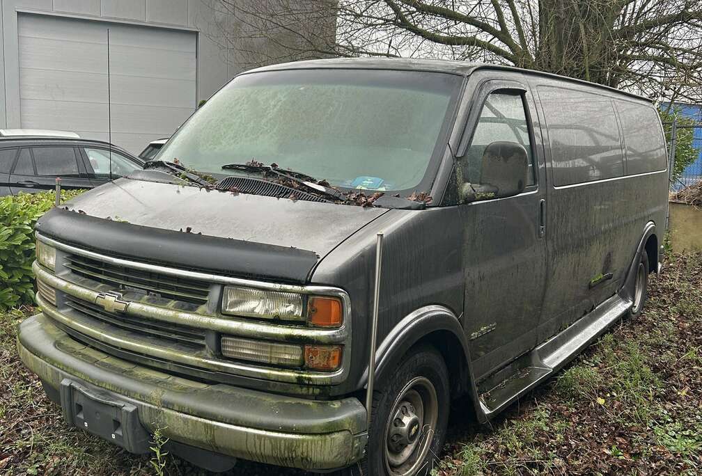 Chevrolet Long Base 2500