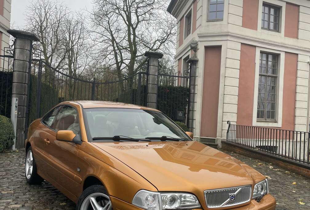 Volvo 2.3 T5 luxery zeer zeldzaame combi