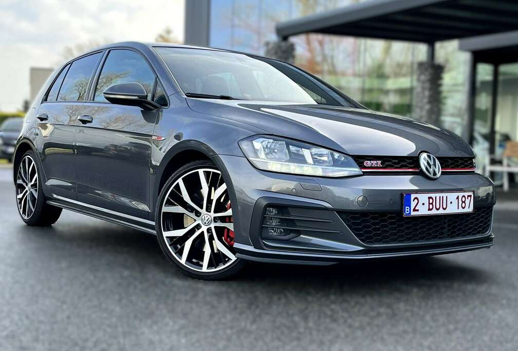 Volkswagen 2.0 TSI Performance DSG / CAMERA / NAVI / TREKHAAK / CARPLAY / OPEN DAK / ACC / KEYLESS / BELGISCHE AUTO