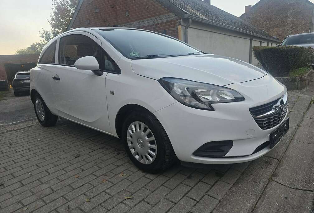 Opel Corsa 1.2i Cosmo