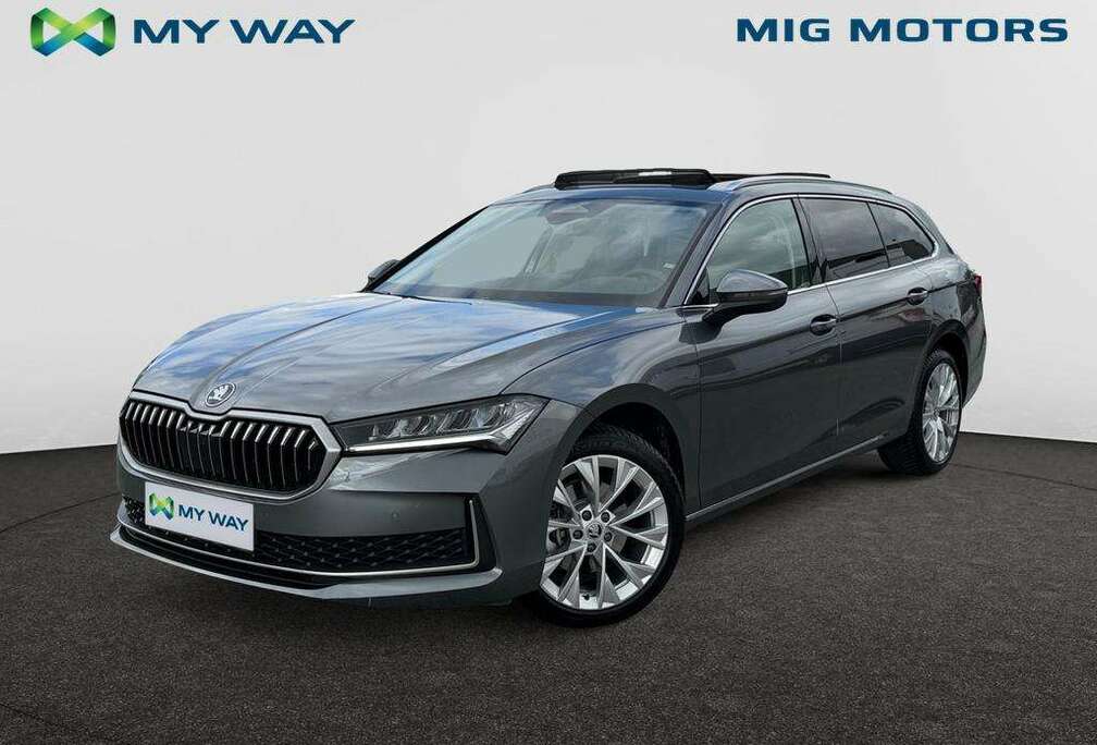 Skoda Corporate 1.5 TSI (150pk) AUTOMAAT /// Panoramisch schuifdak /// Inklapbare Trekhaak /// Achteruitrijcamera ///