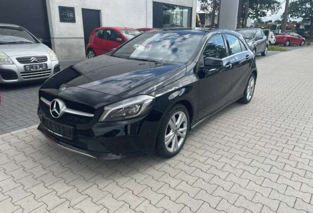 Mercedes-Benz A 180, Manueel, Navi, Bluetooth, Cruise control, Parkeersensoren, Keyless, Manuele 6 bak, verkoop in opdracht !