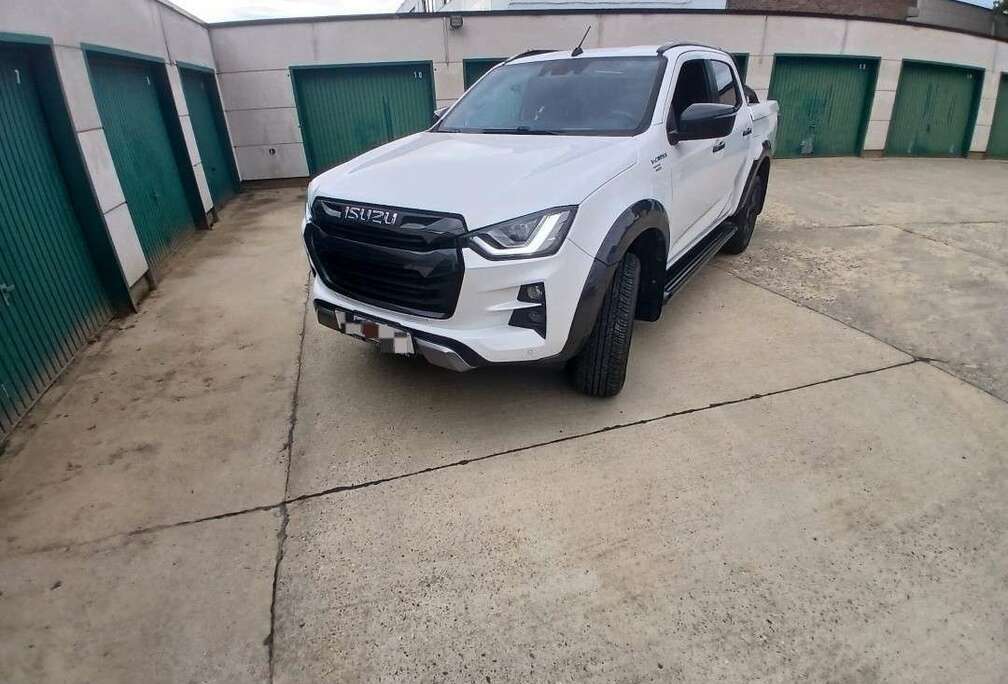 Isuzu 1.9 td crew N60BB 4x4 auto
