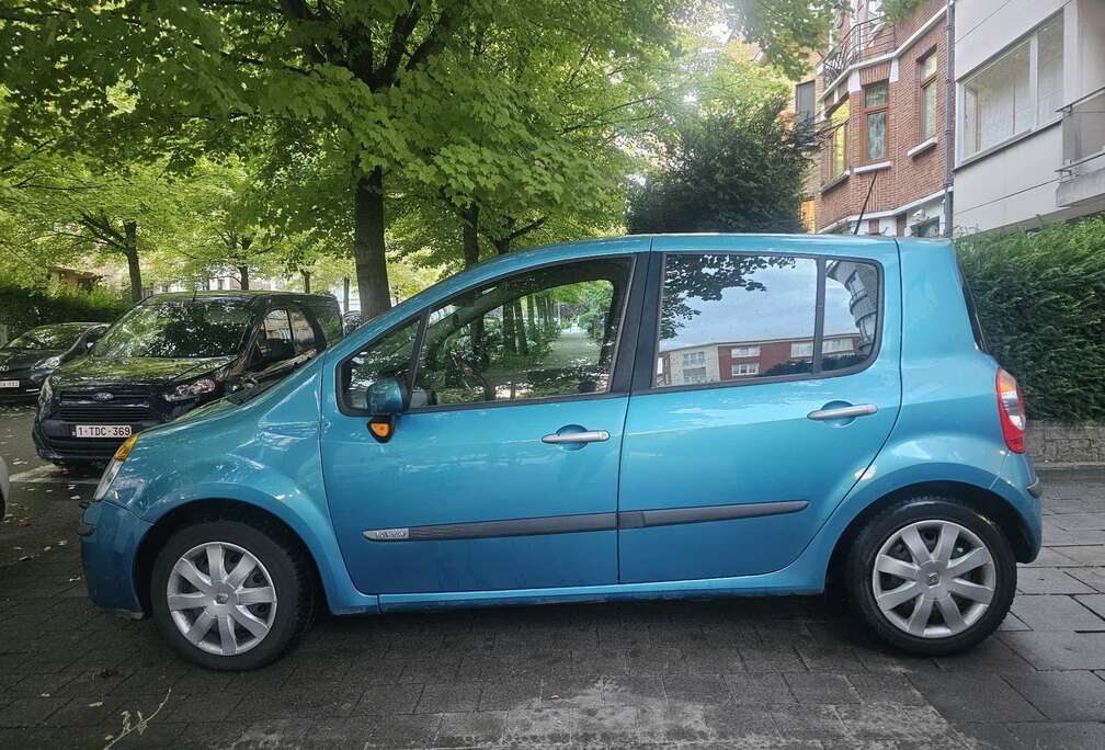 Renault 1.6 16V AUTOMATIQUE  ☎️ 0467 63 94 32