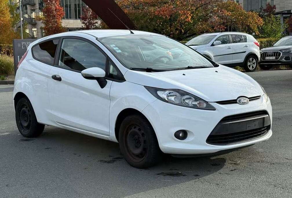 Ford Utilitaire 1.4 TDCi Manuelle