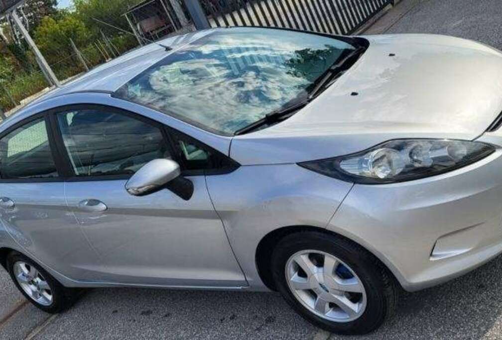 Ford Fiesta 1.3i Start