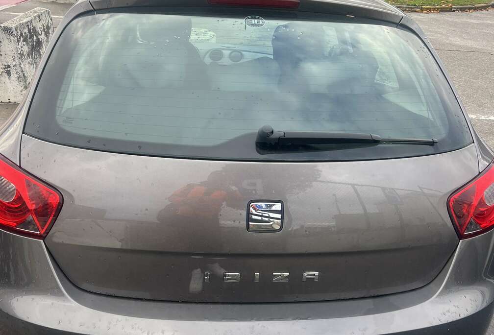 SEAT 1.4i I-TECH benzine 1er propriétaire