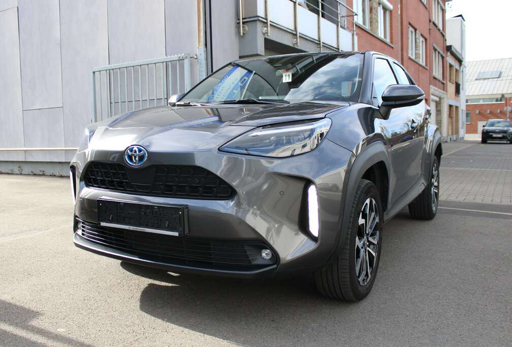 Toyota HYBRIDE+CAMERA+SIEGES CHAUFFANTS++++