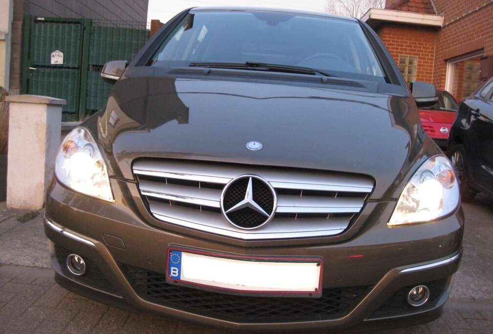 Mercedes-Benz essence 87.000 km Clim Ct ok garantie