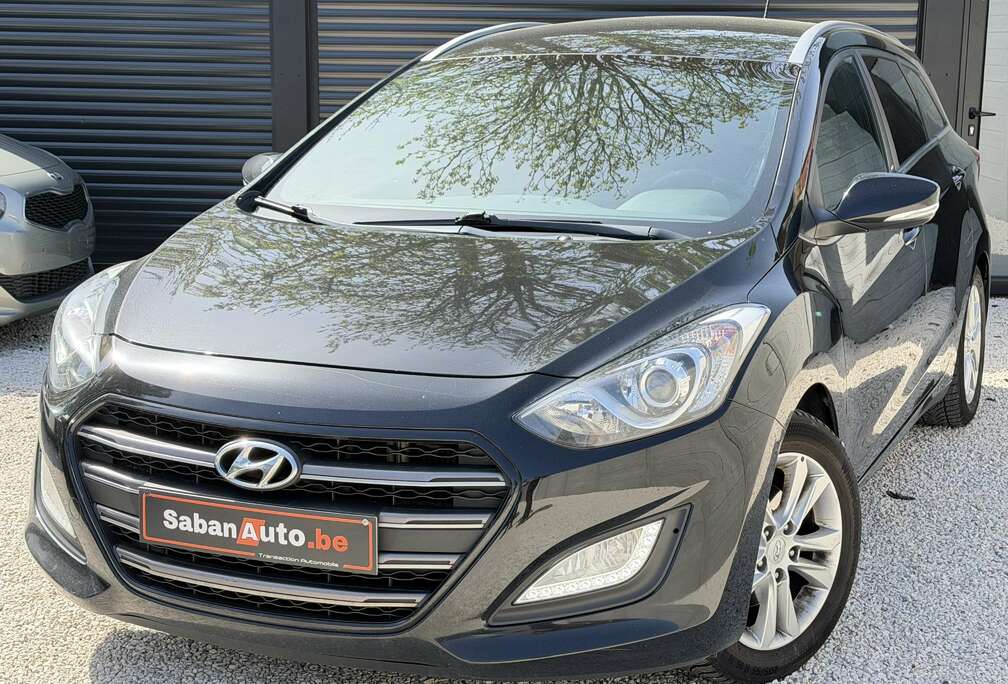 Hyundai i30 SW 1.6 CRDi Go EURO 6 B  AIRCO  JANTES