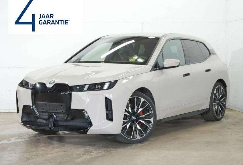 BMW M SPORT PRO - ACC- HAAK - HARMAN-KARDON