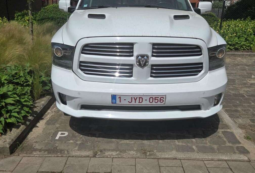 Dodge 5.7 hemi sport