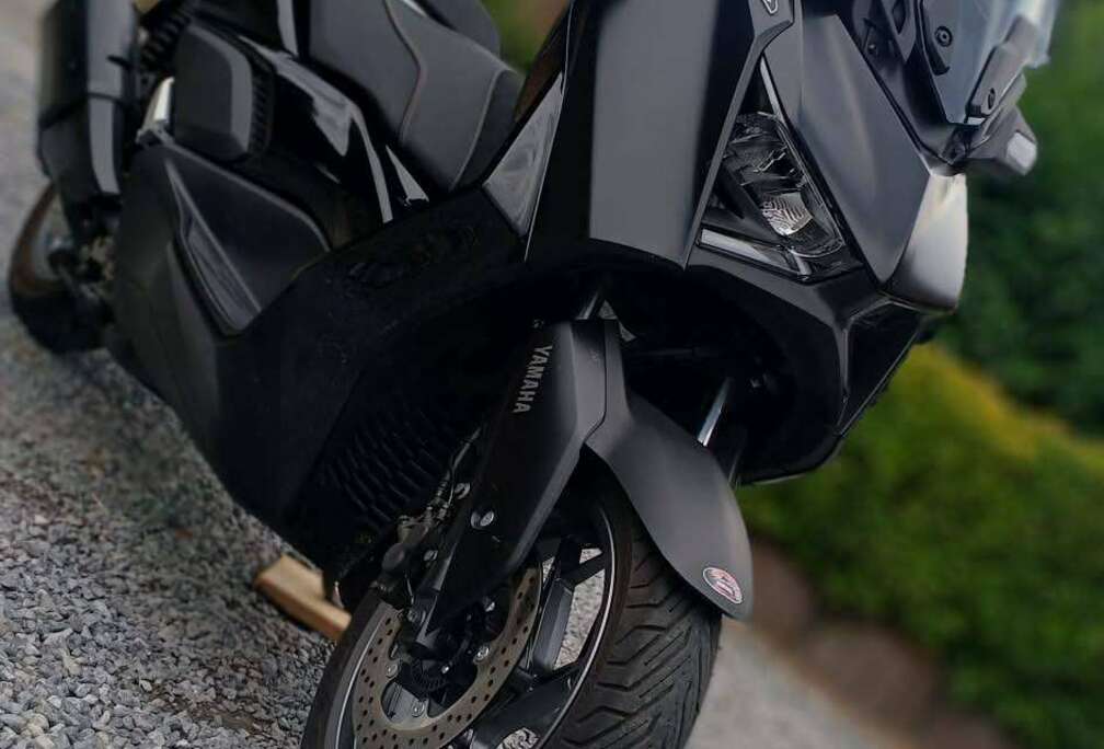 300