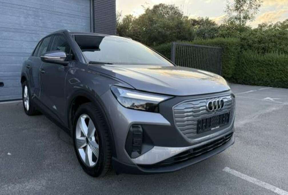 Audi 55 kWh SOH 94%  Camera AdapCruise Zetelverwarming Auto Airco Led Elek Koffer